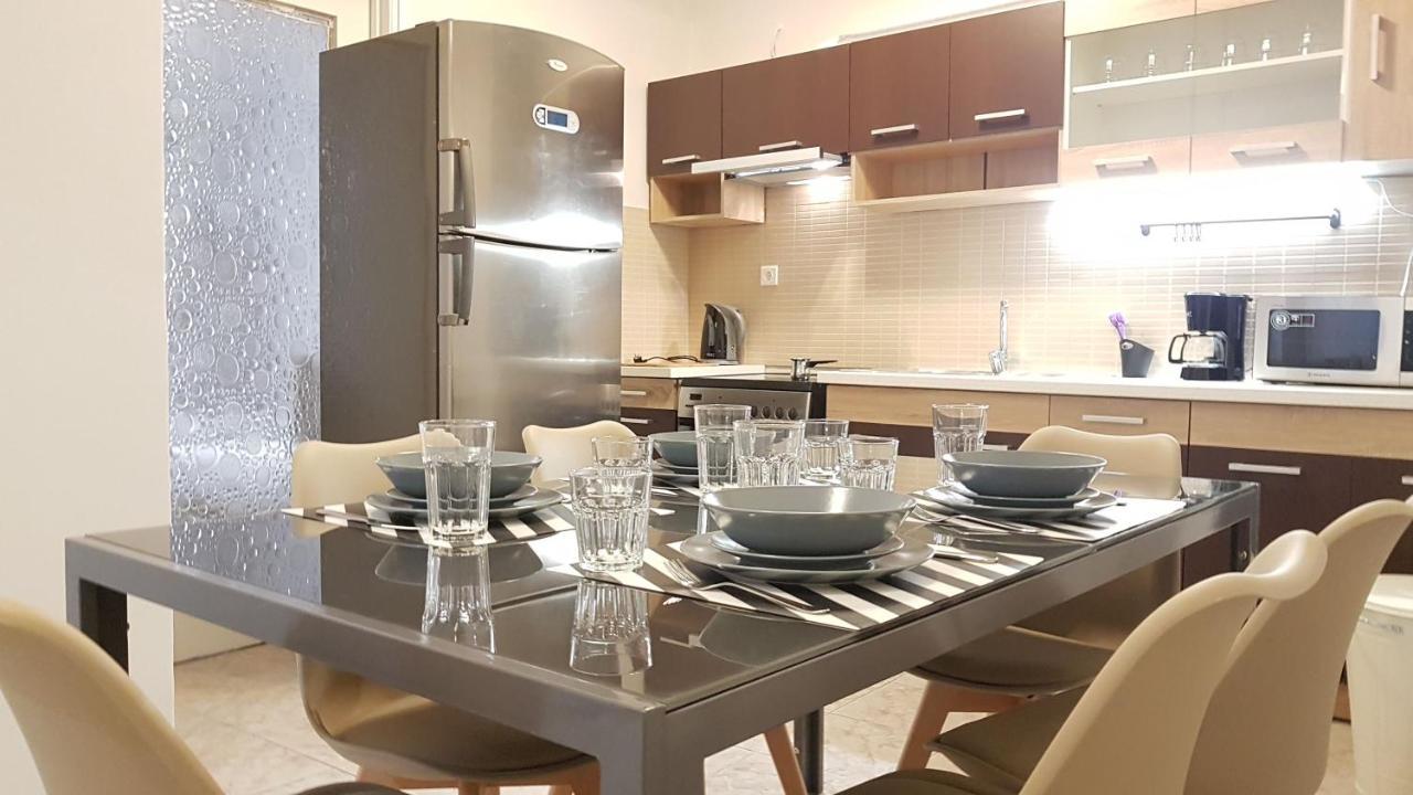 Palette Apartment Chocolate - Athens Center, 6 Bd, 3 Bath Kültér fotó