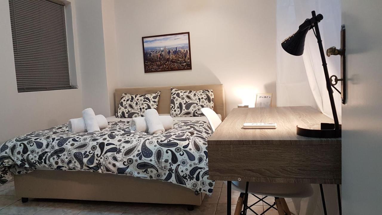 Palette Apartment Chocolate - Athens Center, 6 Bd, 3 Bath Kültér fotó