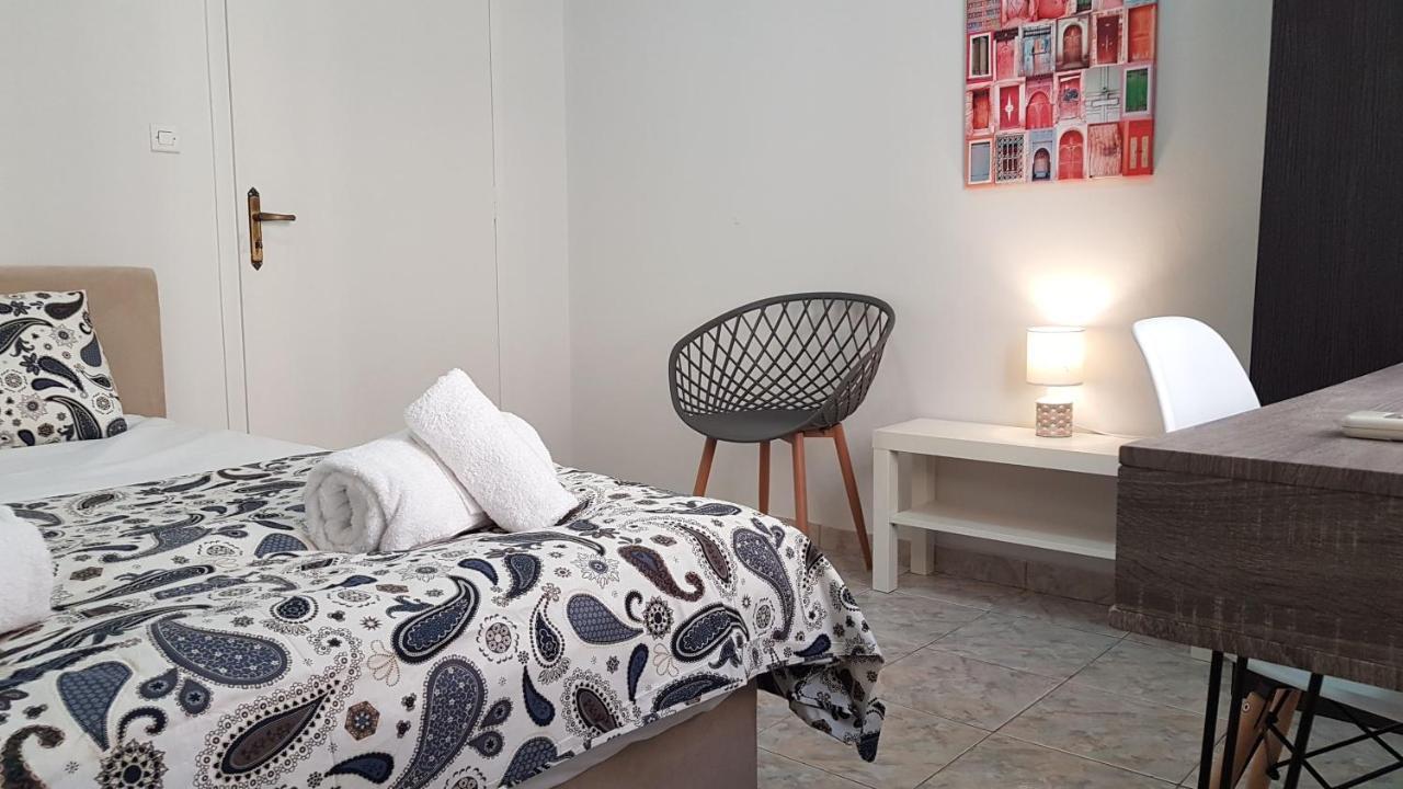 Palette Apartment Chocolate - Athens Center, 6 Bd, 3 Bath Kültér fotó