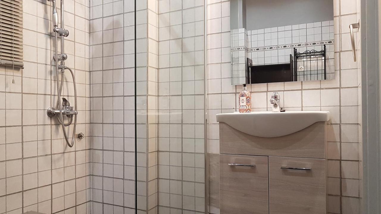 Palette Apartment Chocolate - Athens Center, 6 Bd, 3 Bath Kültér fotó
